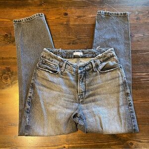 Good American black distressed, straight leg, boyfriend style, medium rise SZ-28